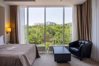 Отель NEMO Hotel Resort & Spa Одесса Стандартный одноместный номер с видом на парк-1